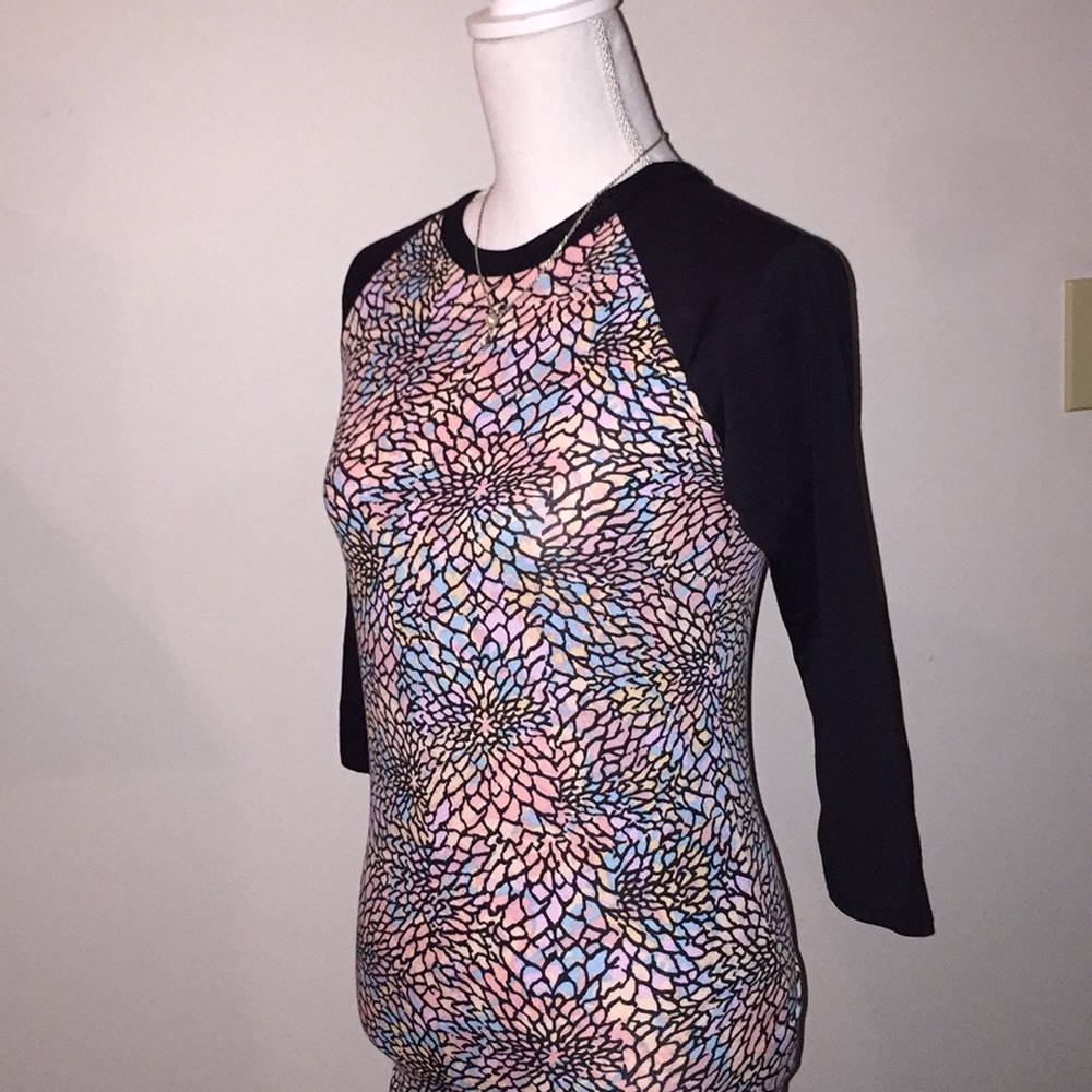LulaRoe top is a little tight for me.